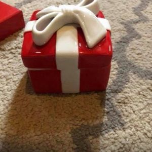 Macy’s jewelry box